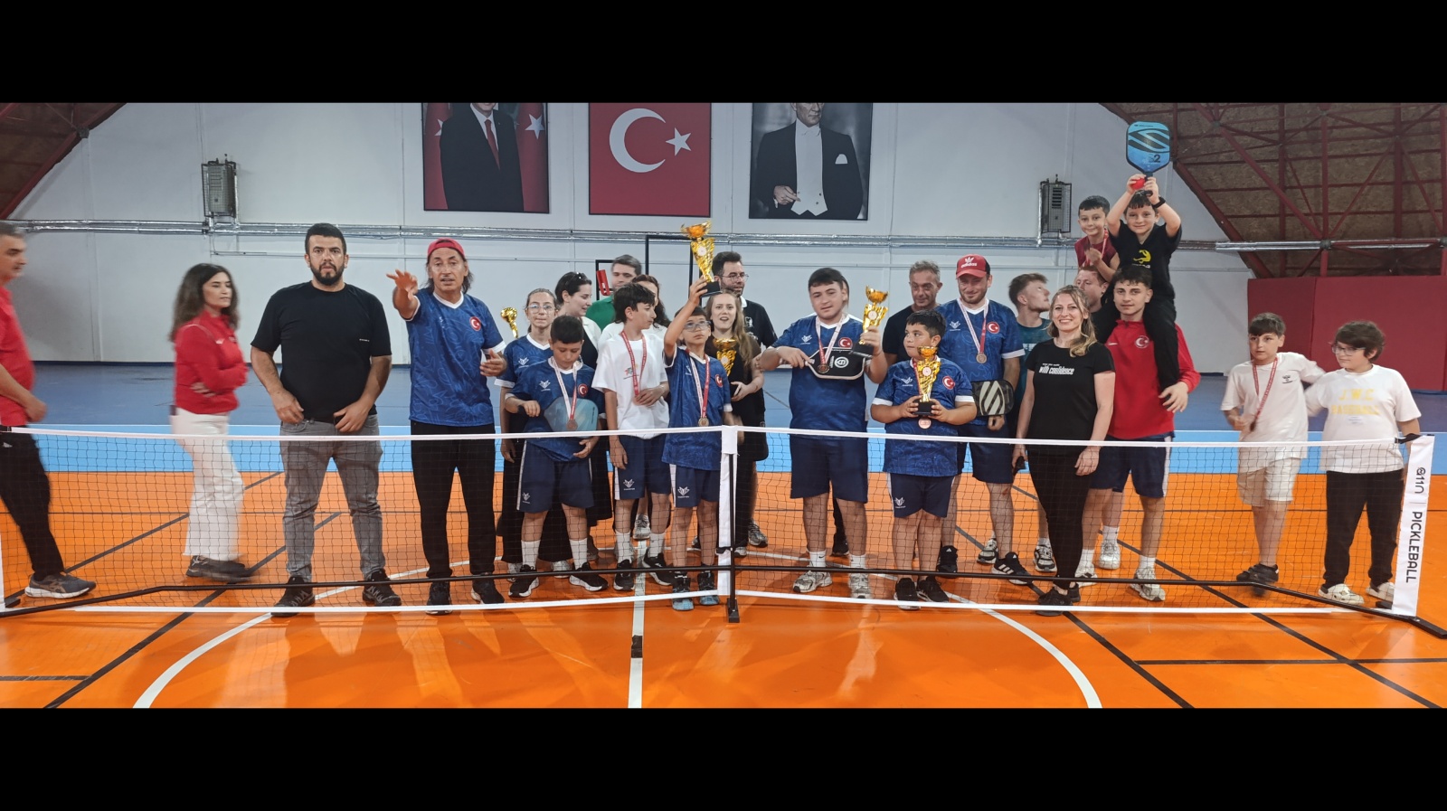 300 seyirci: Hemşin'de Zafer Bayramı Pickleball Turnuvası