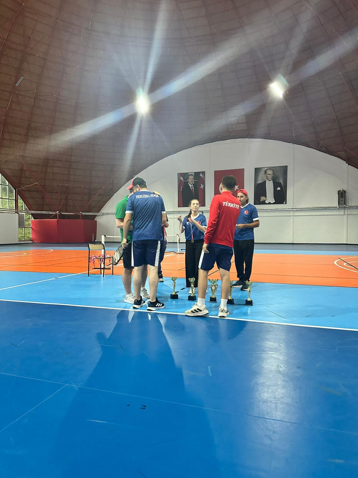 300 seyirci: Hemşin'de Zafer Bayramı Pickleball Turnuvası — 5